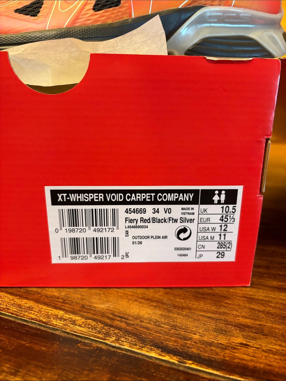 Limited edition collab between Salomon and Carpet Company. XT-Whisper Void. - Picture 3 of 5